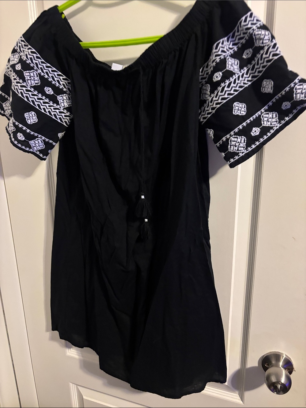 Old Navy Black Off-the-Shoulder Tunic with White Embroidered Sleeves